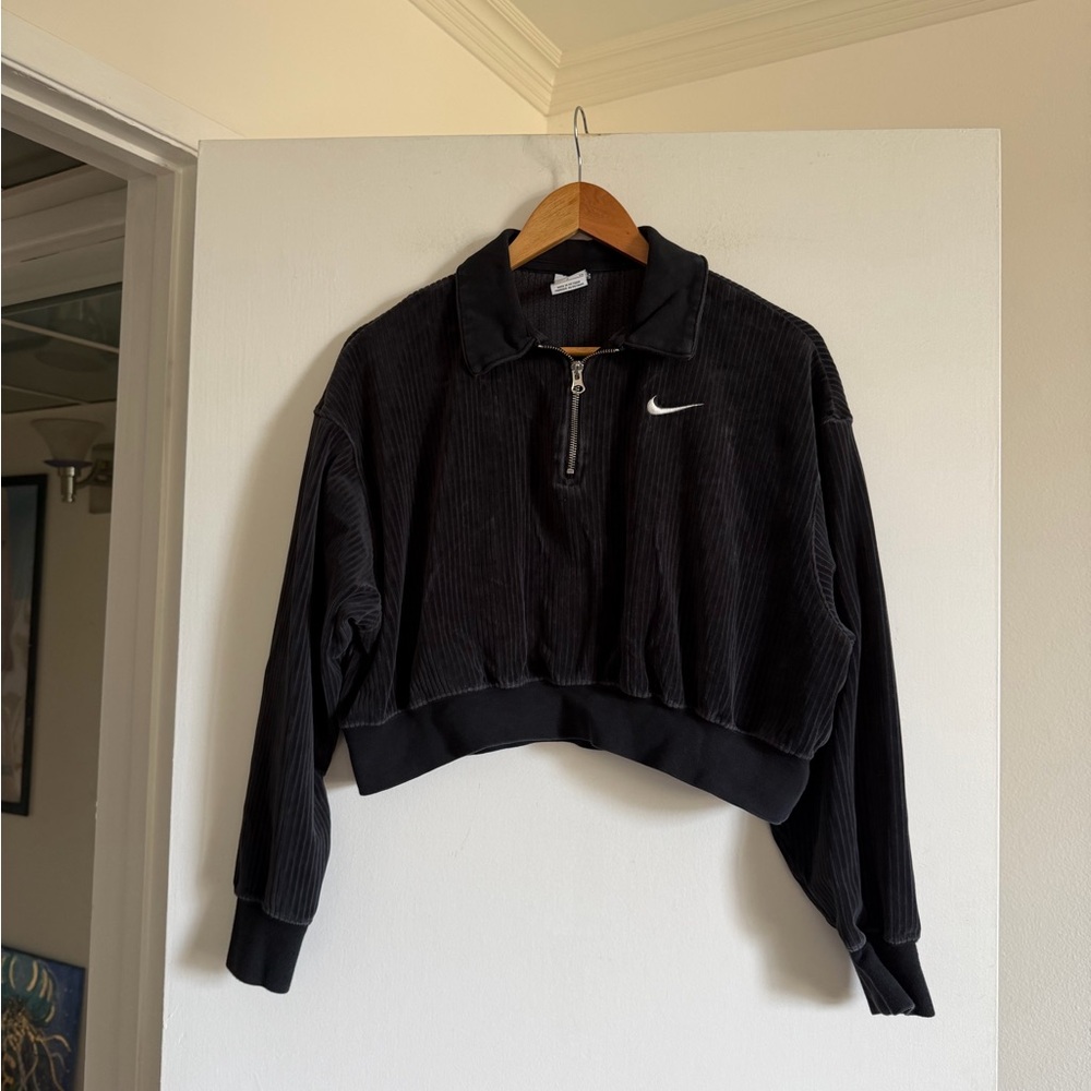 Nike Sportswear Black Velour Cropped 1/4 Zip Long Sleeve Collared Top size Small - Picture 7 of 11
